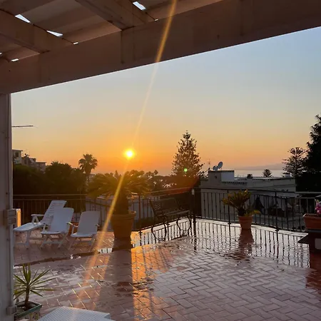 La Terrazza Quisisana Sorrento Coast Дом отдыха Кастелламмаре-ди-Стабия